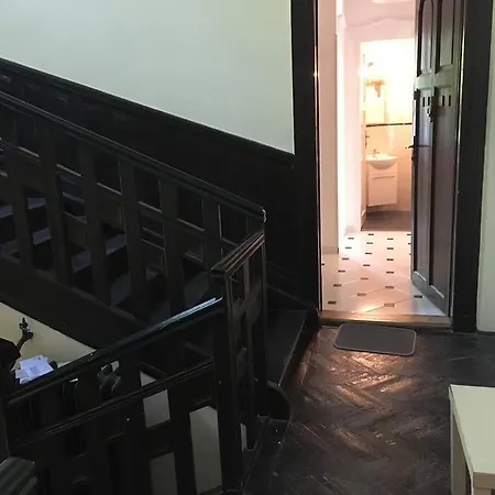 Rose Valley Apartment
